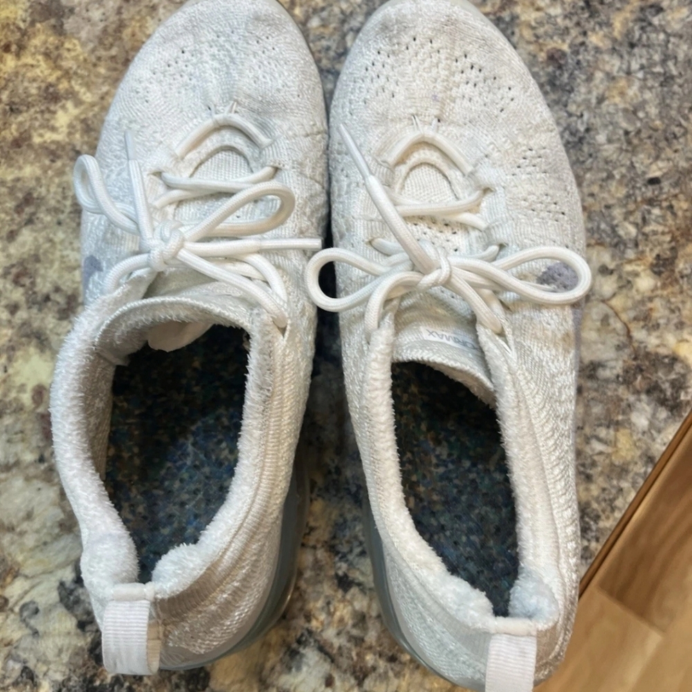 Nike Women's Vapormax - Picture 6 of 7